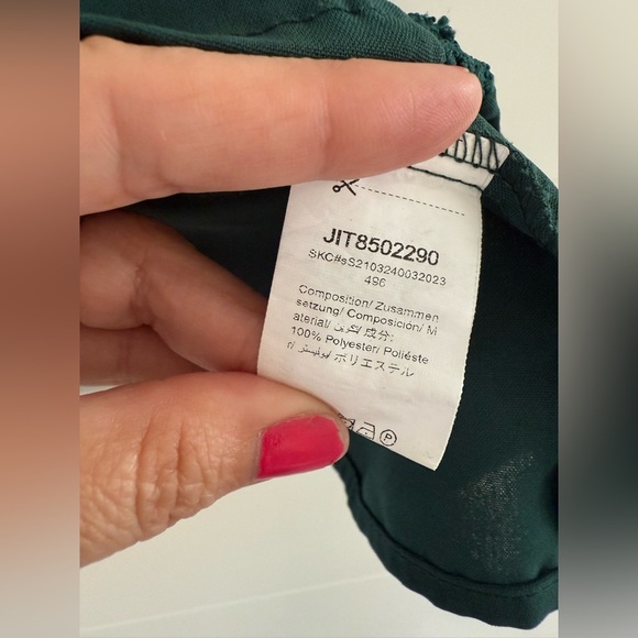 Bundle of 2 SHEIN Lace Tank Tops, size large. - Picture 15 of 15